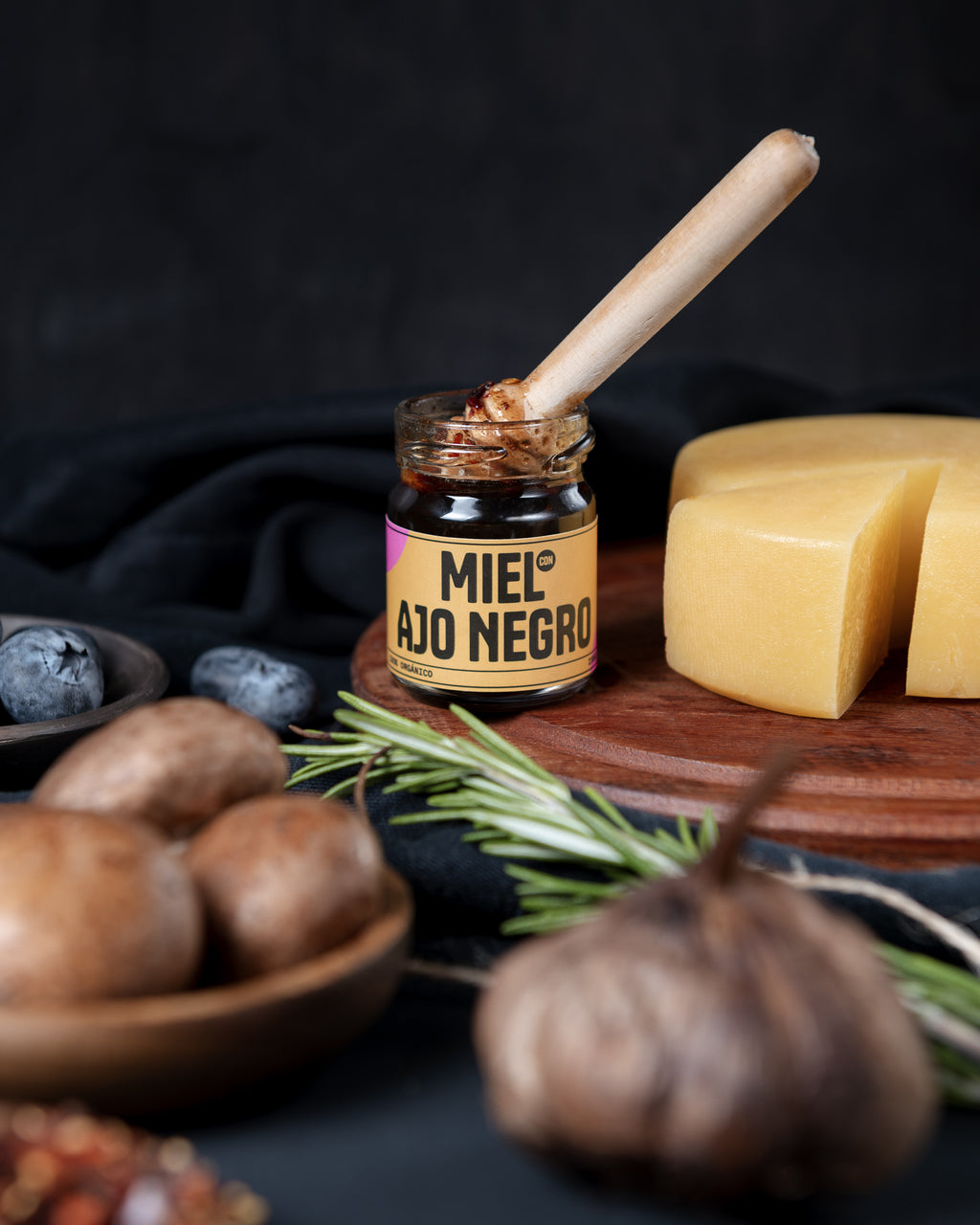 MIEL CON AJO NEGRO