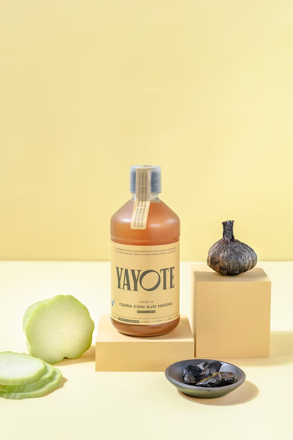 YAYOTE DE CIDRA (Guatila) CON AJO NEGRO