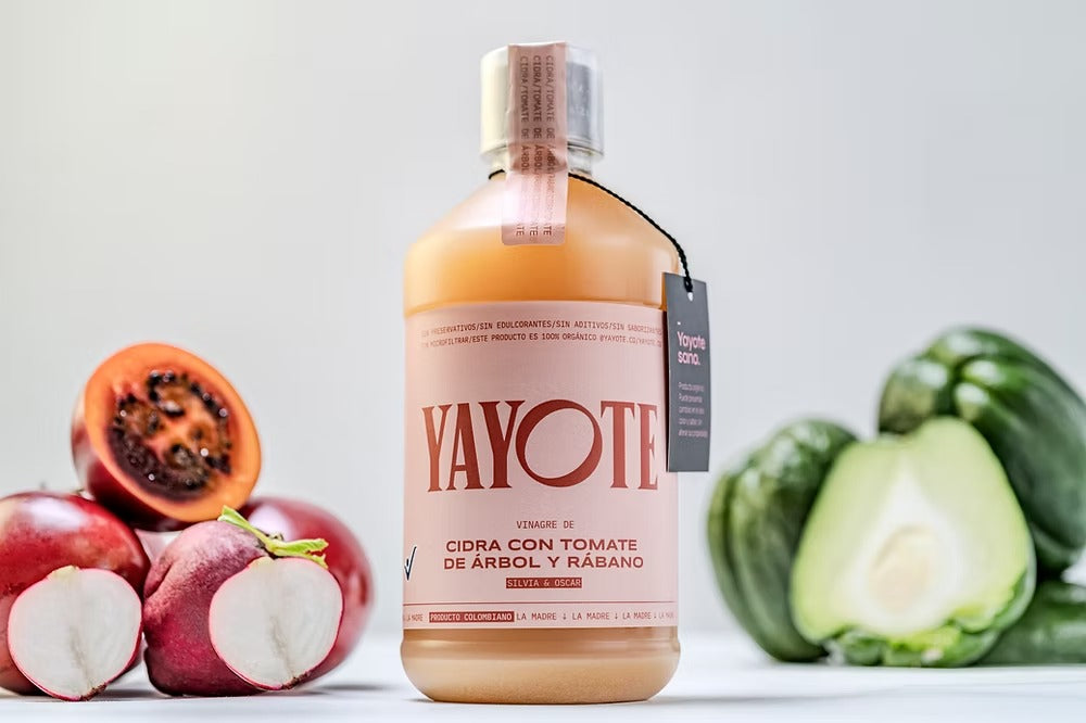 YAYOTE DE CIDRA (Guatila) CON TOMATE DE ARBOL Y RABANO