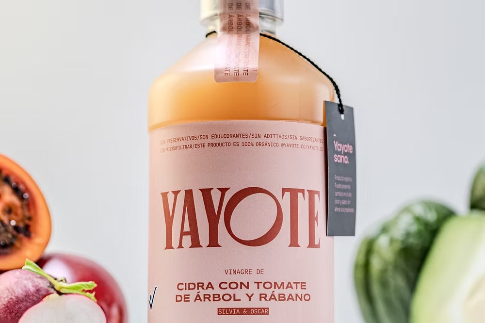 YAYOTE DE CIDRA (Guatila) CON TOMATE DE ARBOL Y RABANO